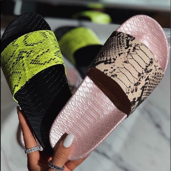 High Voltage - Beige Snake Slides - Picture 2 of 7